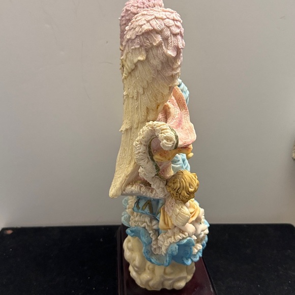 Angel and Cherubs Statue, 11” Tall, Resin On Wood Base, Unbranded - Picture 6 of 9